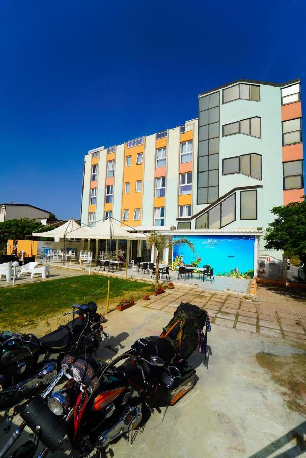 Hotel Rivabella ดาโวลิ ภายนอก รูปภาพ